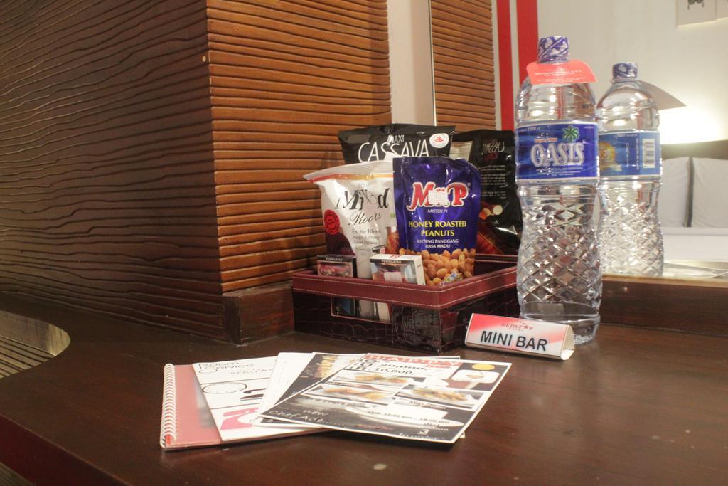 Redstar Hotel Jakarta Ngoại thất bức ảnh