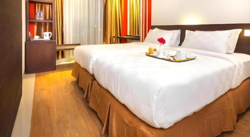 Redstar Hotel Jakarta Ngoại thất bức ảnh