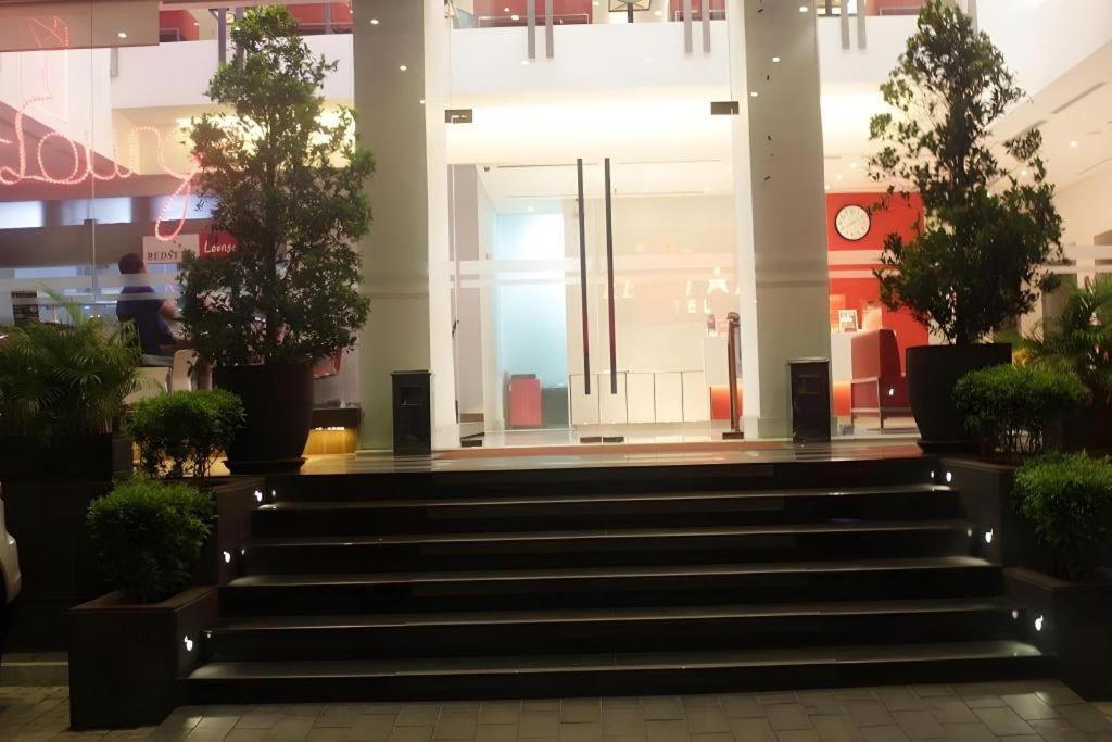 Redstar Hotel Jakarta Ngoại thất bức ảnh
